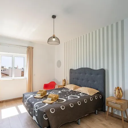 Old Town By Umbral אלבופיירה